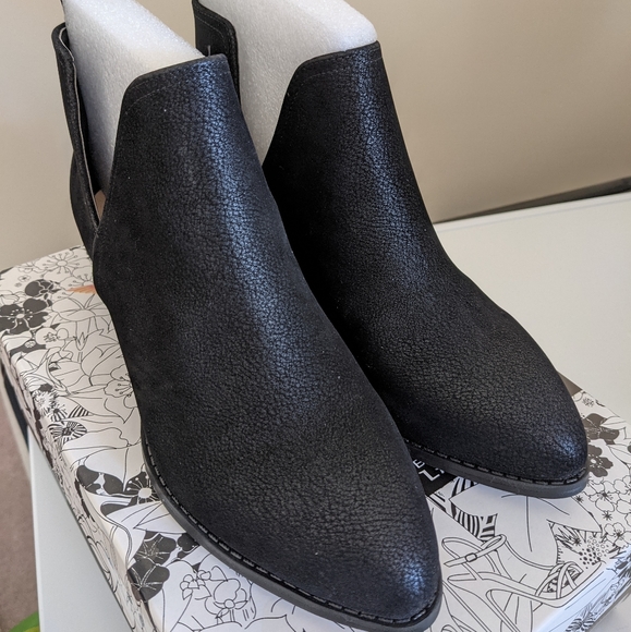 Chinese laundry black bootie - Picture 2 of 4